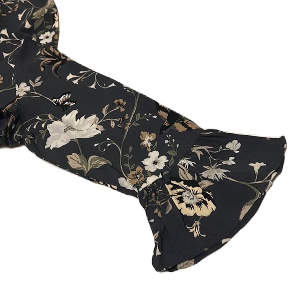 Women’s OLD NAVY, Floral, Butterfly, Birds Print Bell Sleeves, Multi Colors, Med - Picture 3 of 5